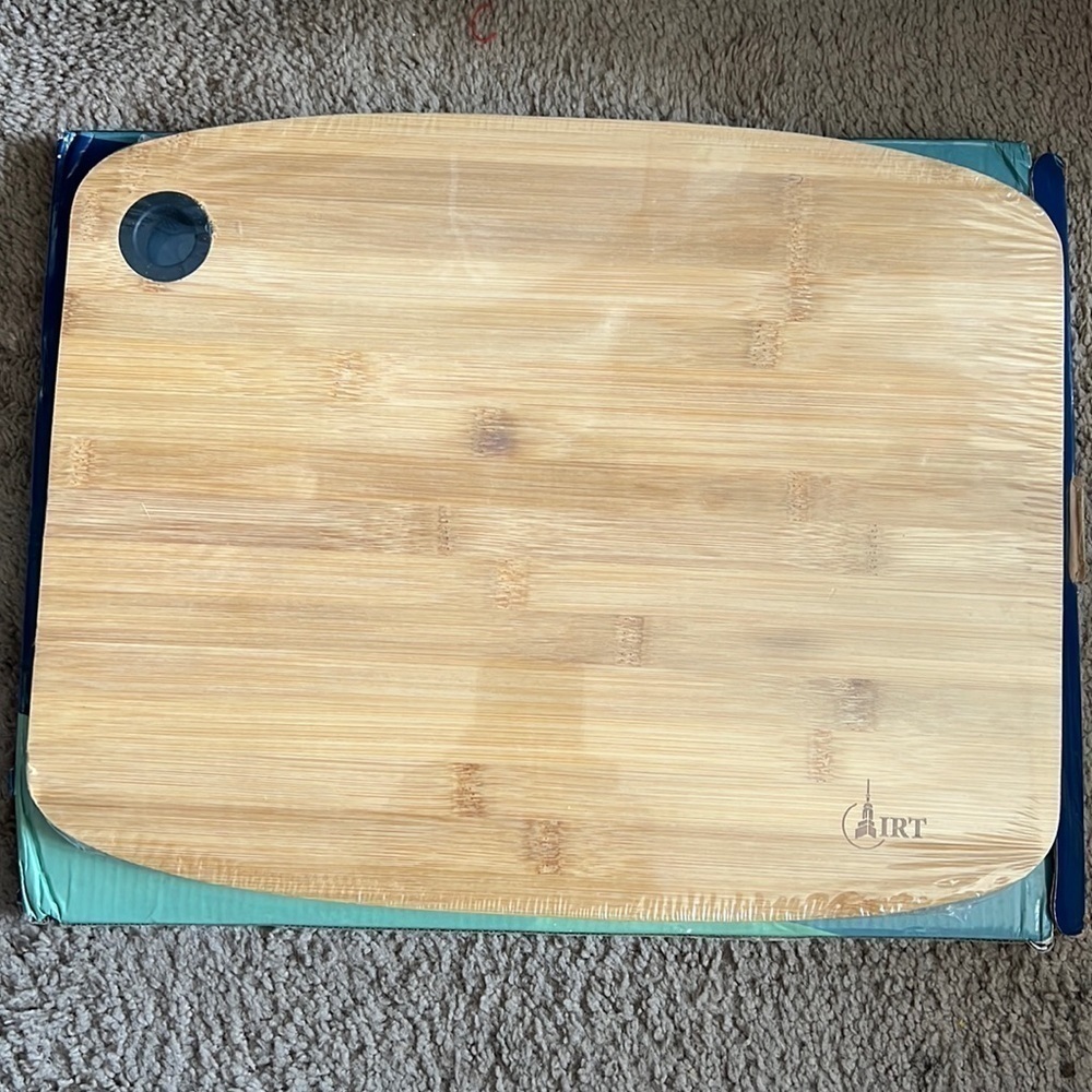 Cutting board brand new